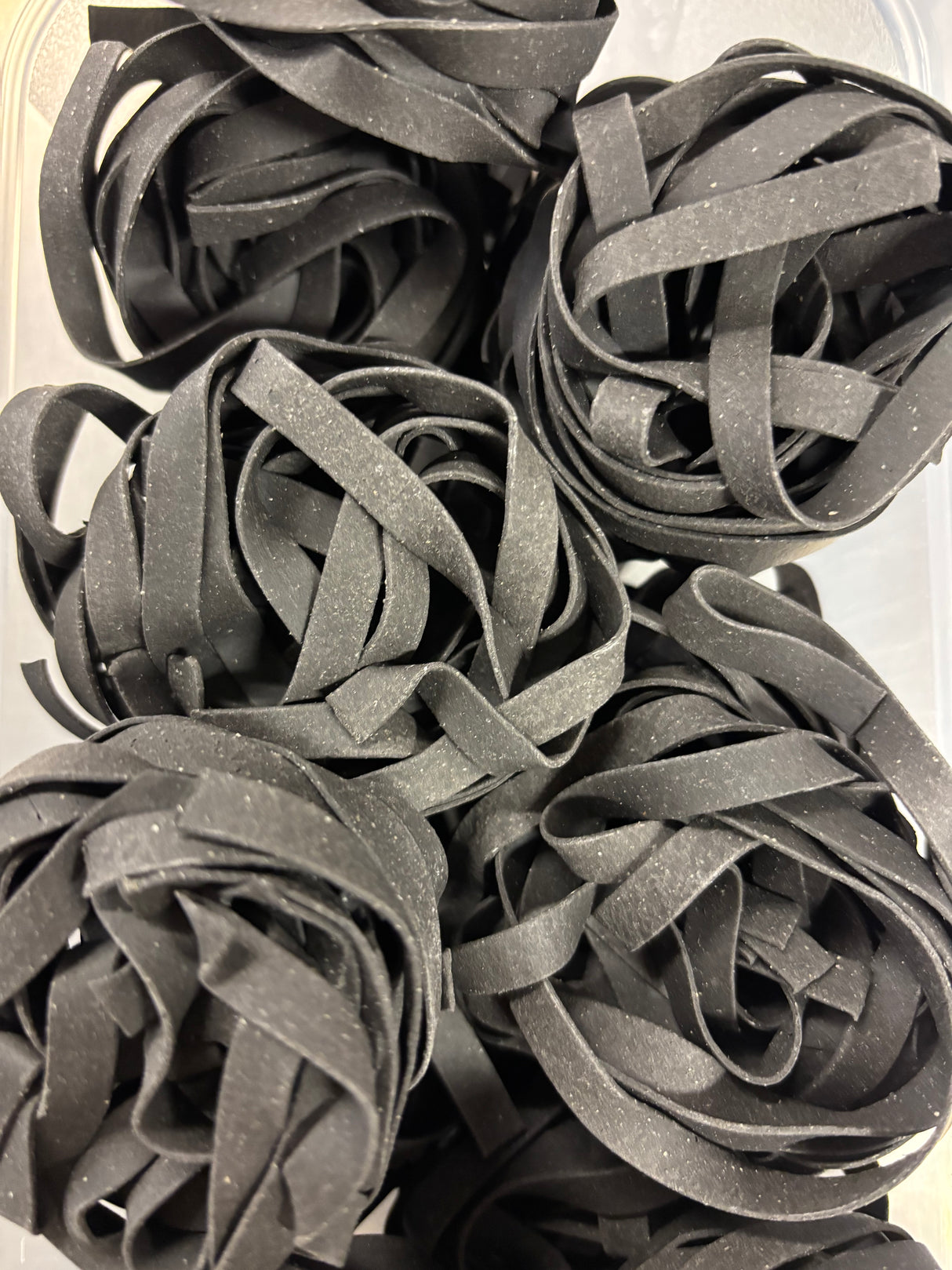 Tagliatelles à l'encre de seiche